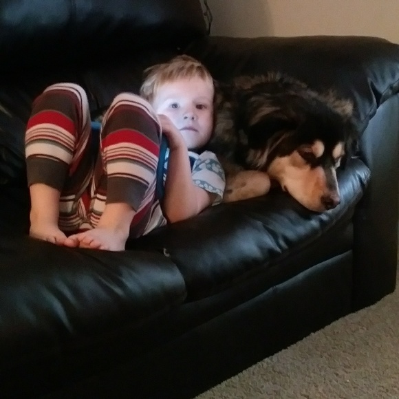 Meet your Posher, Erica - Picture 3 of 5